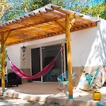 Linda cabaña en Isla Tierra Bomba frente a Cartagena